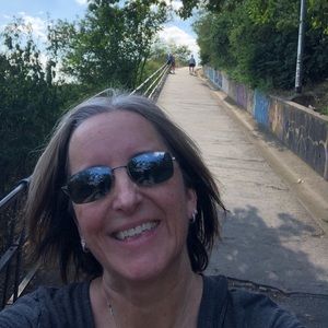 Meet your Posher, Kara